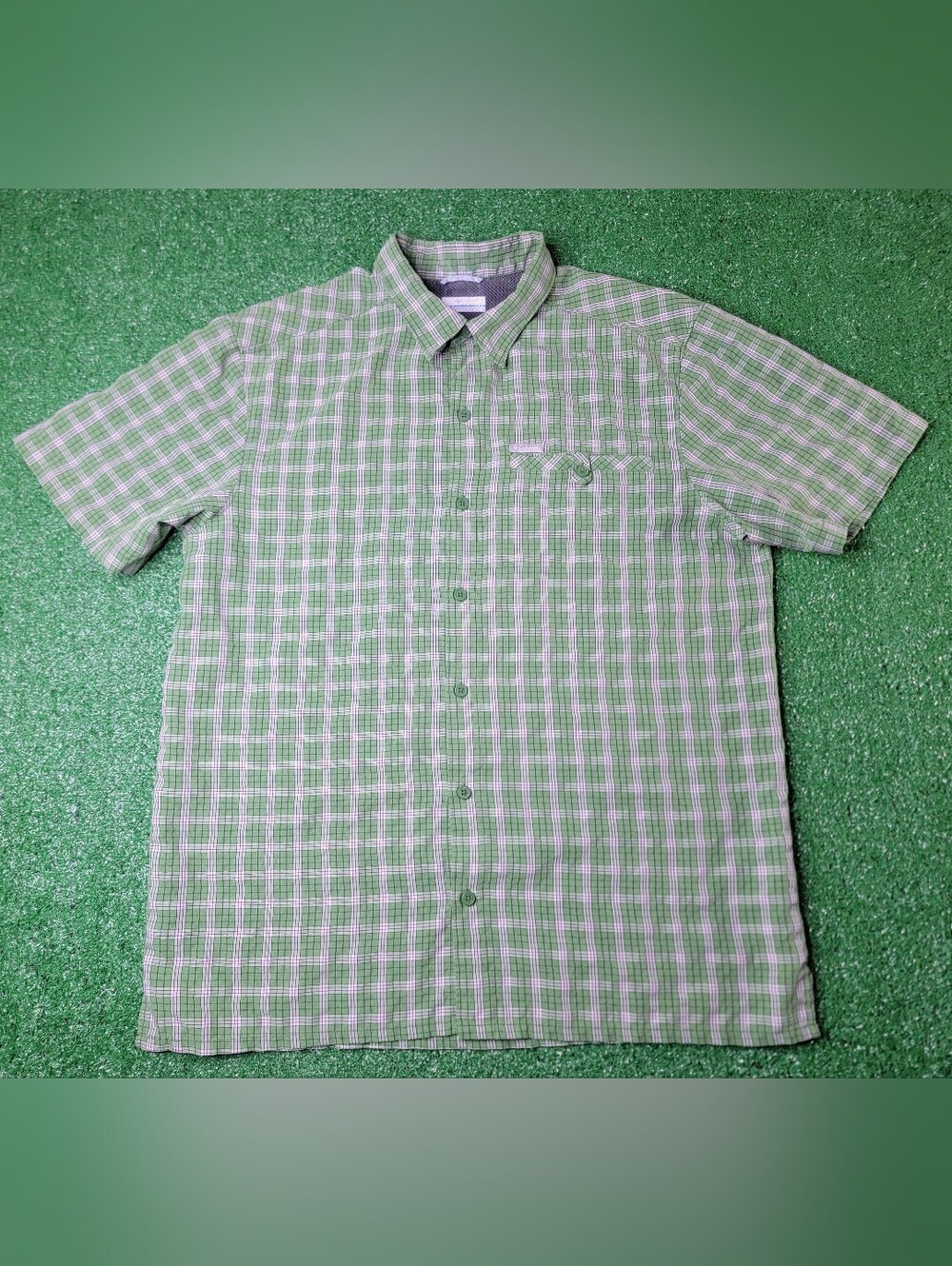 Columbia Sportswear Company Men's Button Up Short Sleeve Plaid Shirt Large Green